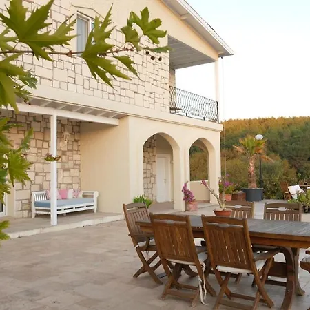 Naturla Gol Evi Урла