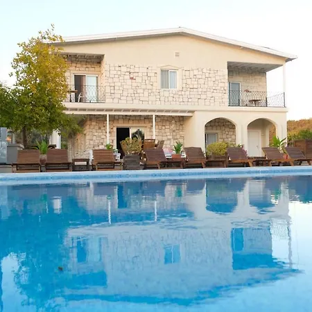 Naturla Gol Evi מלון *