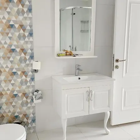 Otel Naturla Göl Evi