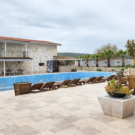 Naturla Göl Evi Otel