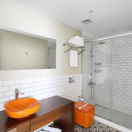 Naturla Göl Evi Otel *