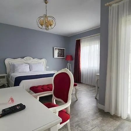 Naturla Gol Evi Урла