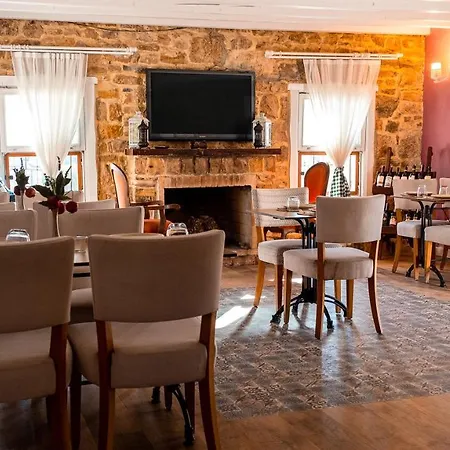 Hotell Naturla Göl Evi *