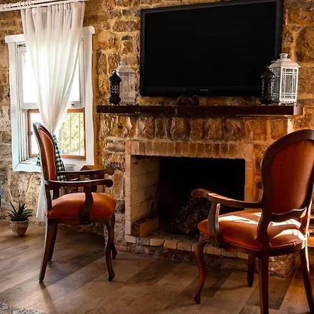 Hotell Naturla Göl Evi Urla