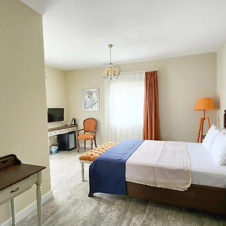 Hotell Naturla Göl Evi *