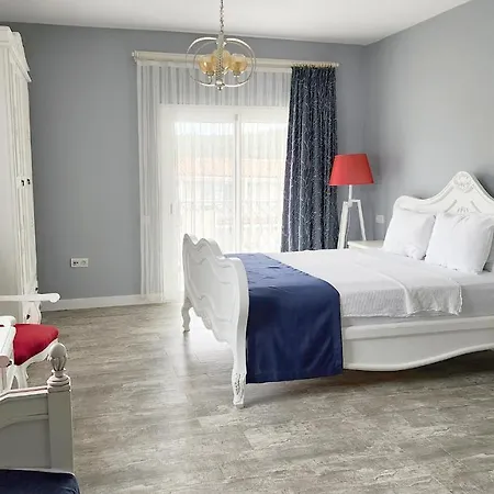 Hotell Naturla Göl Evi *