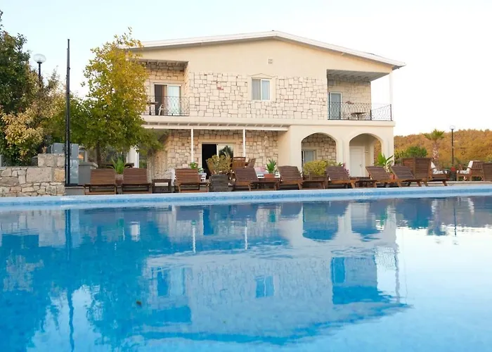 Naturla Göl Evi Hotel *