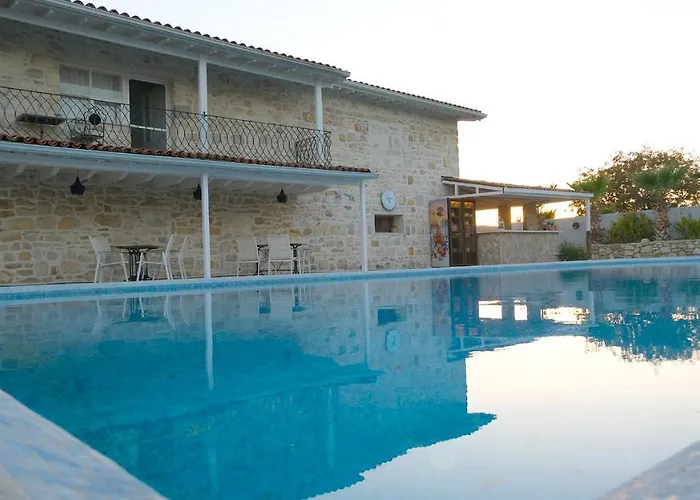 Hotel Naturla Göl Evi