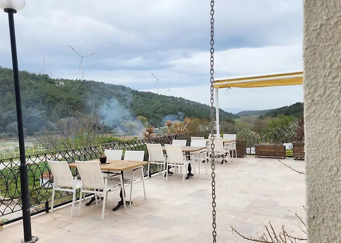 Hotel Naturla Göl Evi *