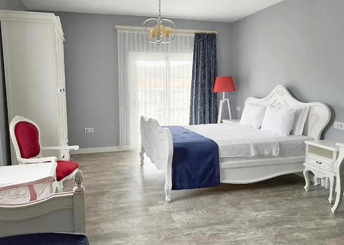 Hotel Naturla Göl Evi *