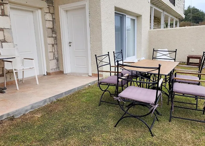 Hotel Naturla Göl Evi