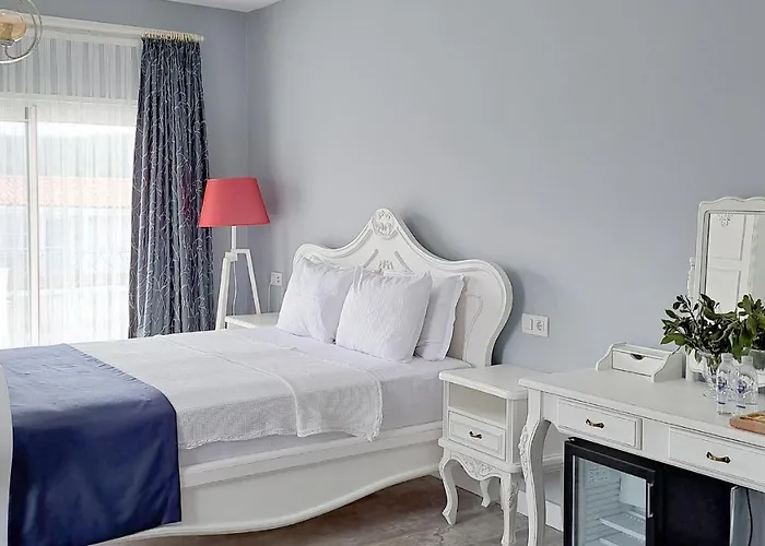 Naturla Göl Evi Urla