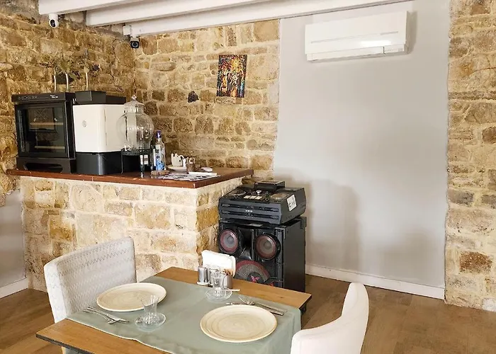 Hotel Naturla Göl Evi Urla