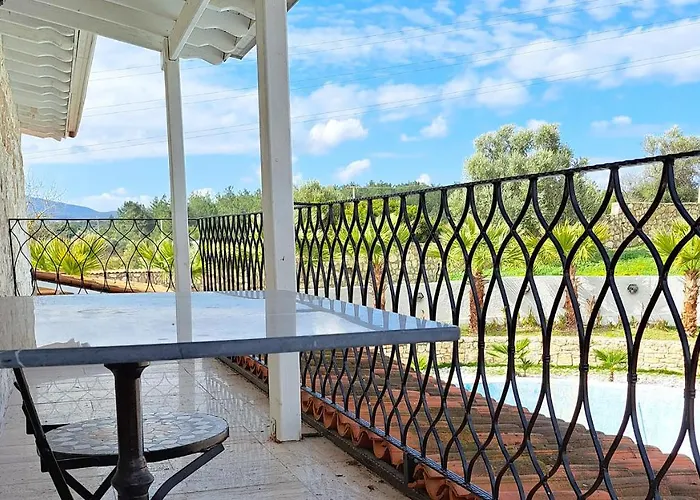 Naturla Göl Evi Urla