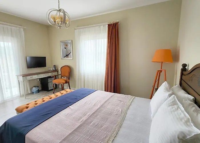 Hotel Naturla Göl Evi Urla