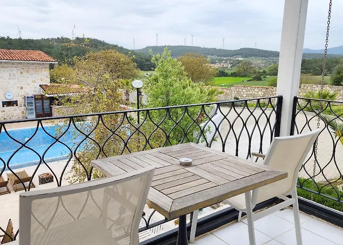 Naturla Göl Evi Urla